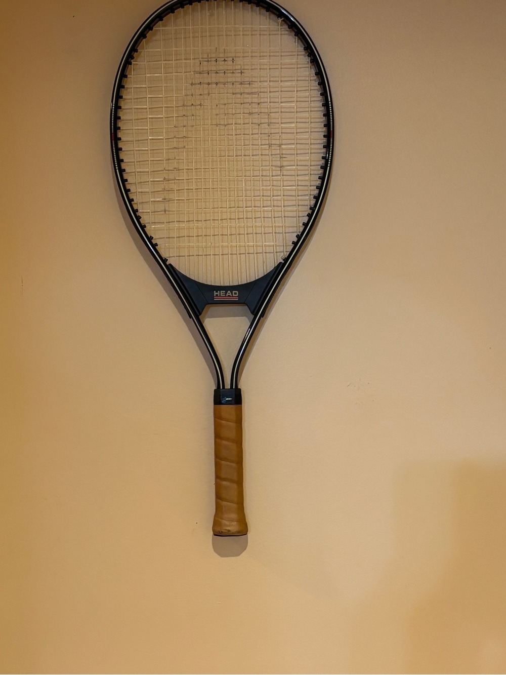 HEAD Tournament Champion Red Tennis Racket with Cover - Picture 2 of 13